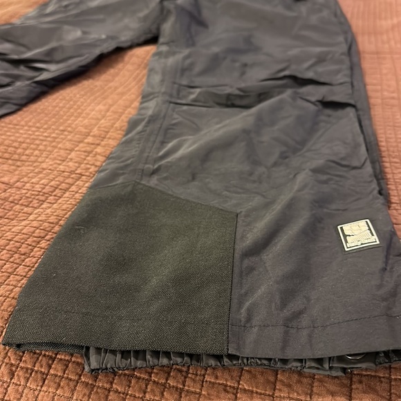 🏂L Helly Hansen black snowboard pants. The waterproof breathable Helly-Tech EUC - Picture 2 of 15